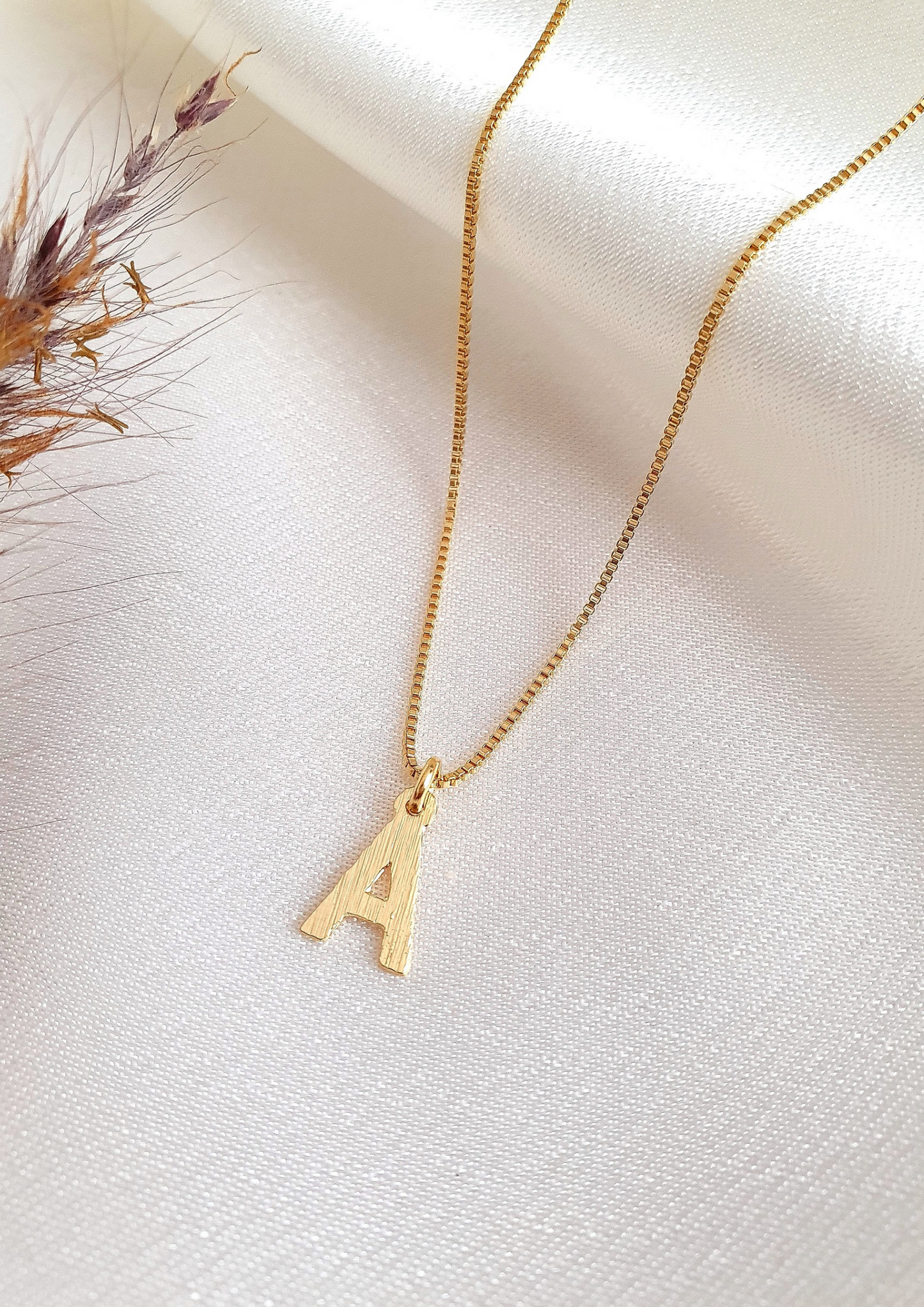 Collar Inicial Light