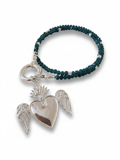 Collar Corazon Alado Sagrado